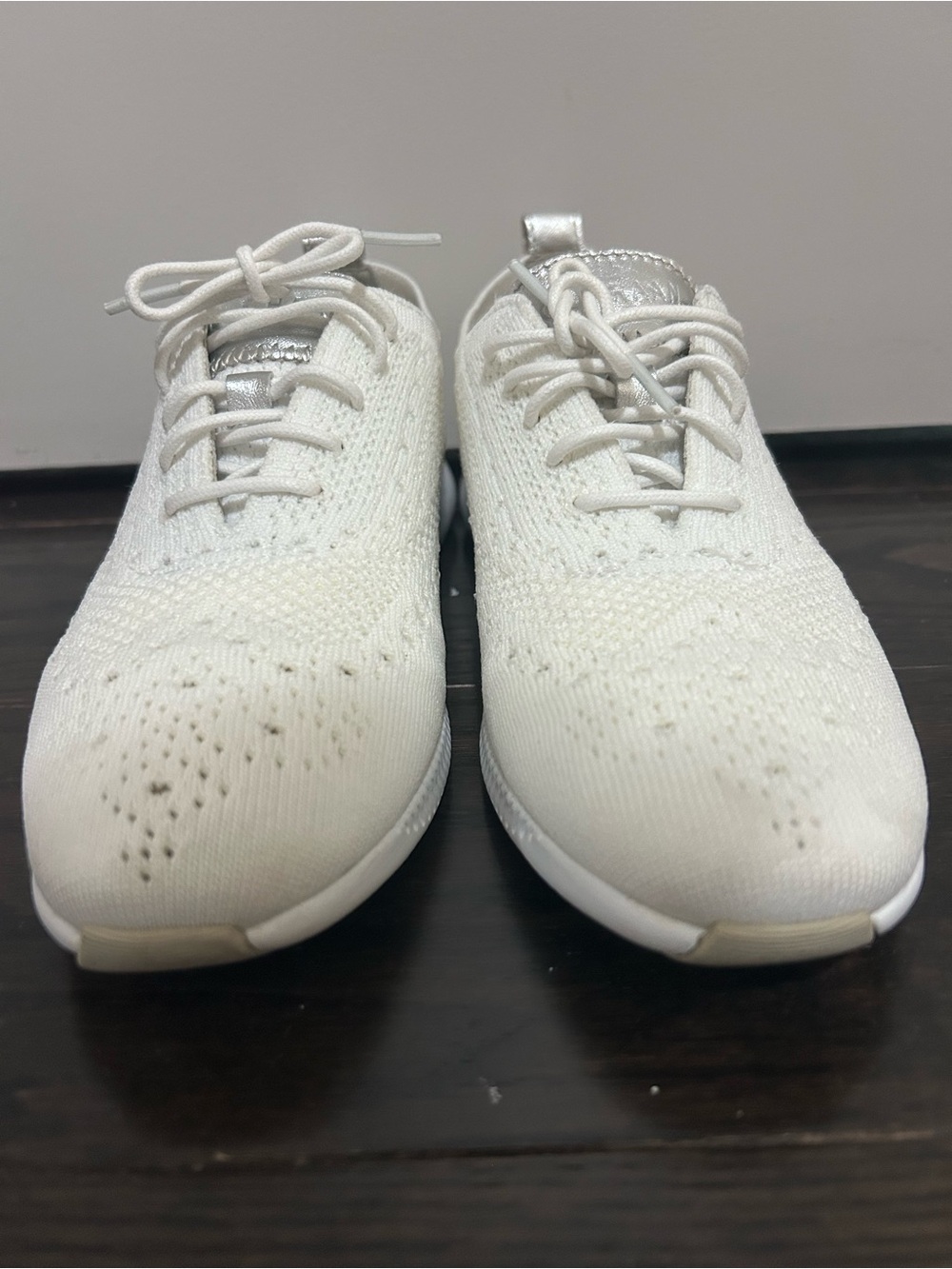 Cole Haan 2.ZEROGRAND Stitchlite Wingtip Oxford Sneakers White Silver W10587 7B⁠